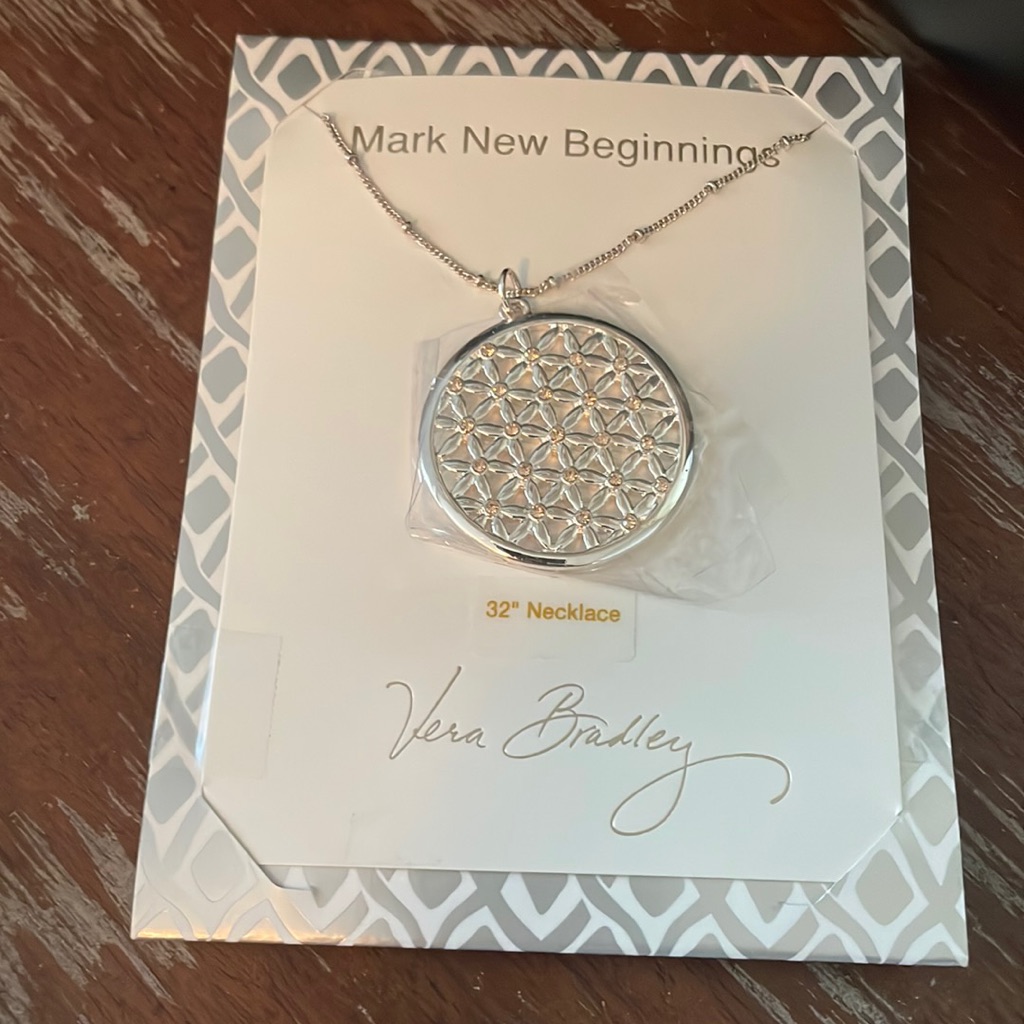Vera Bradley Mark New Beginnings 32 Long Silver Toned Necklace On Card Nwt 25$